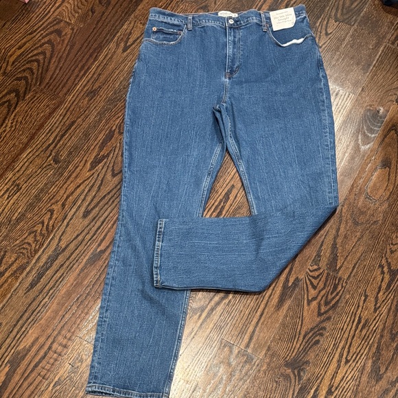 **NWT** Abercrombie & Fitch 90’s Slim Jean - Picture 2 of 5